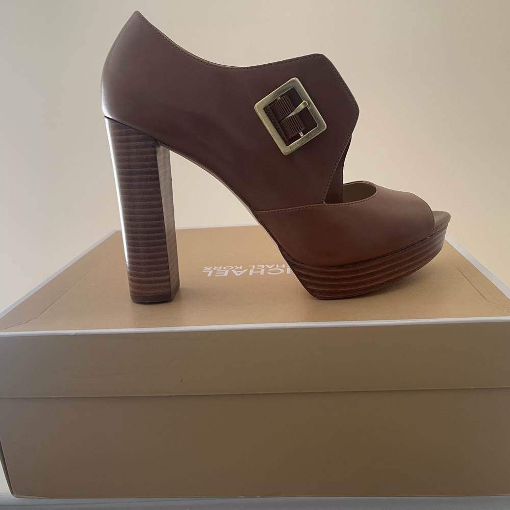 Michael Kors Eleni Platform